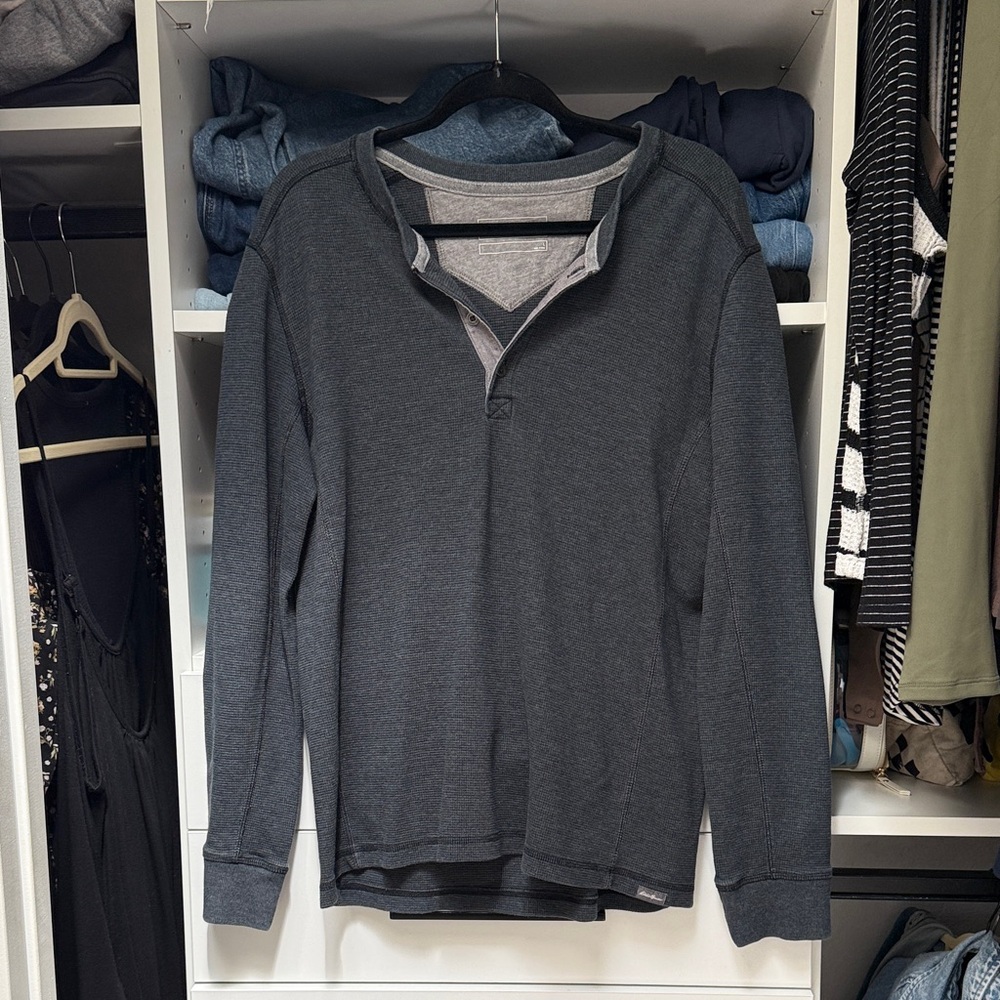 Eddie Bauer Men's Charcoal Gray Long-Sleeve Henley